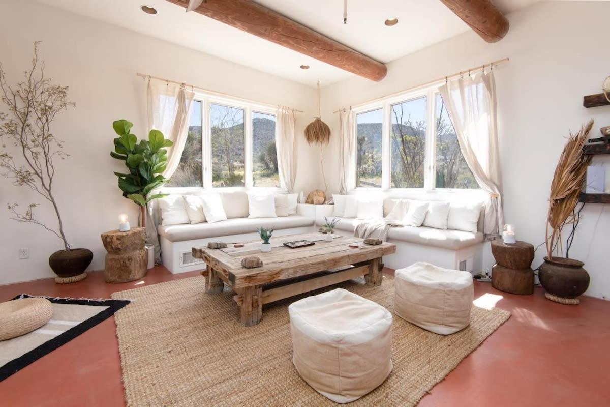 Renovated Lodge - Room 1 With Pool Access Joshua Tree Exterior photo